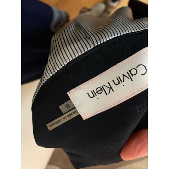 Calvin Klein size 8 black blazer - Picture 5 of 5